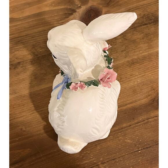 Vintage Ceramic Bunny Rabbit Figurine Floral Wreath Spring Easter Decor PR - Picture 5 of 11